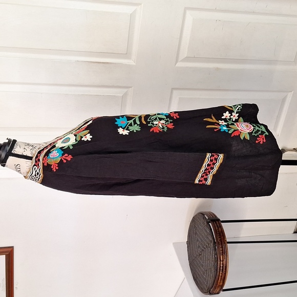 A&A Clothing Inc. Embroidered Bright Floral Open Cardigan Women Small - Picture 4 of 8